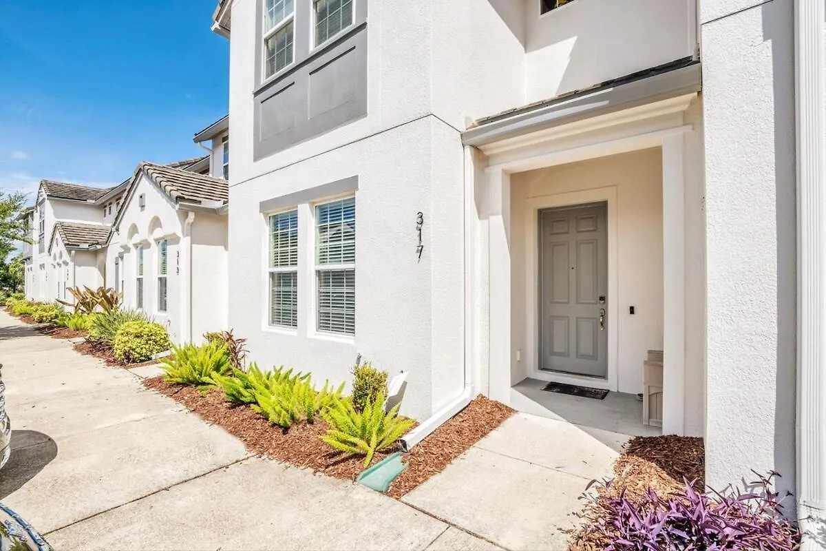 Holiday home Luxury Villa, Clubhouse, Pool, 15 Mins From Disney Davenport United States