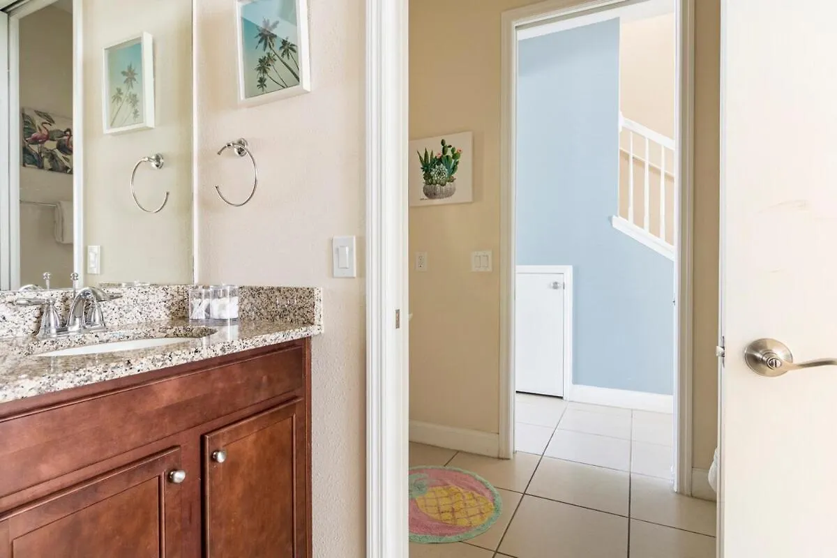 Holiday home Luxury Villa, Clubhouse, Pool, 15 Mins From Disney Davenport United States