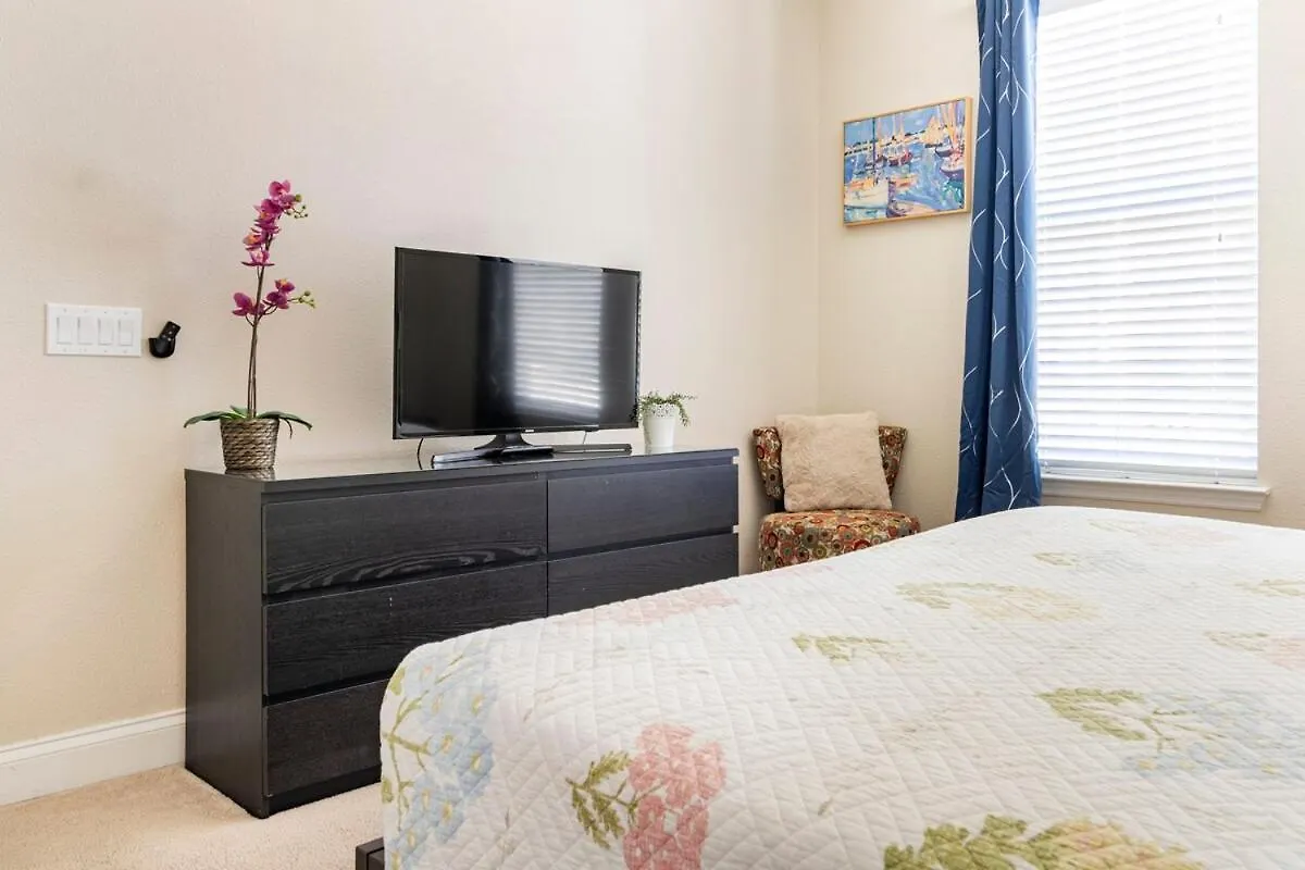 Holiday home Luxury Villa, Clubhouse, Pool, 15 Mins From Disney Davenport