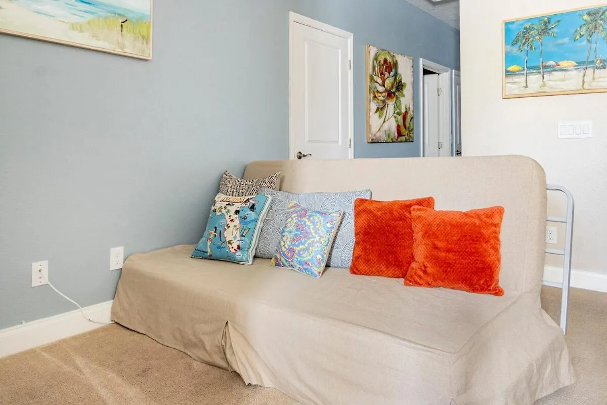 Luxury Villa, Clubhouse, Pool, 15 Mins From Disney Davenport