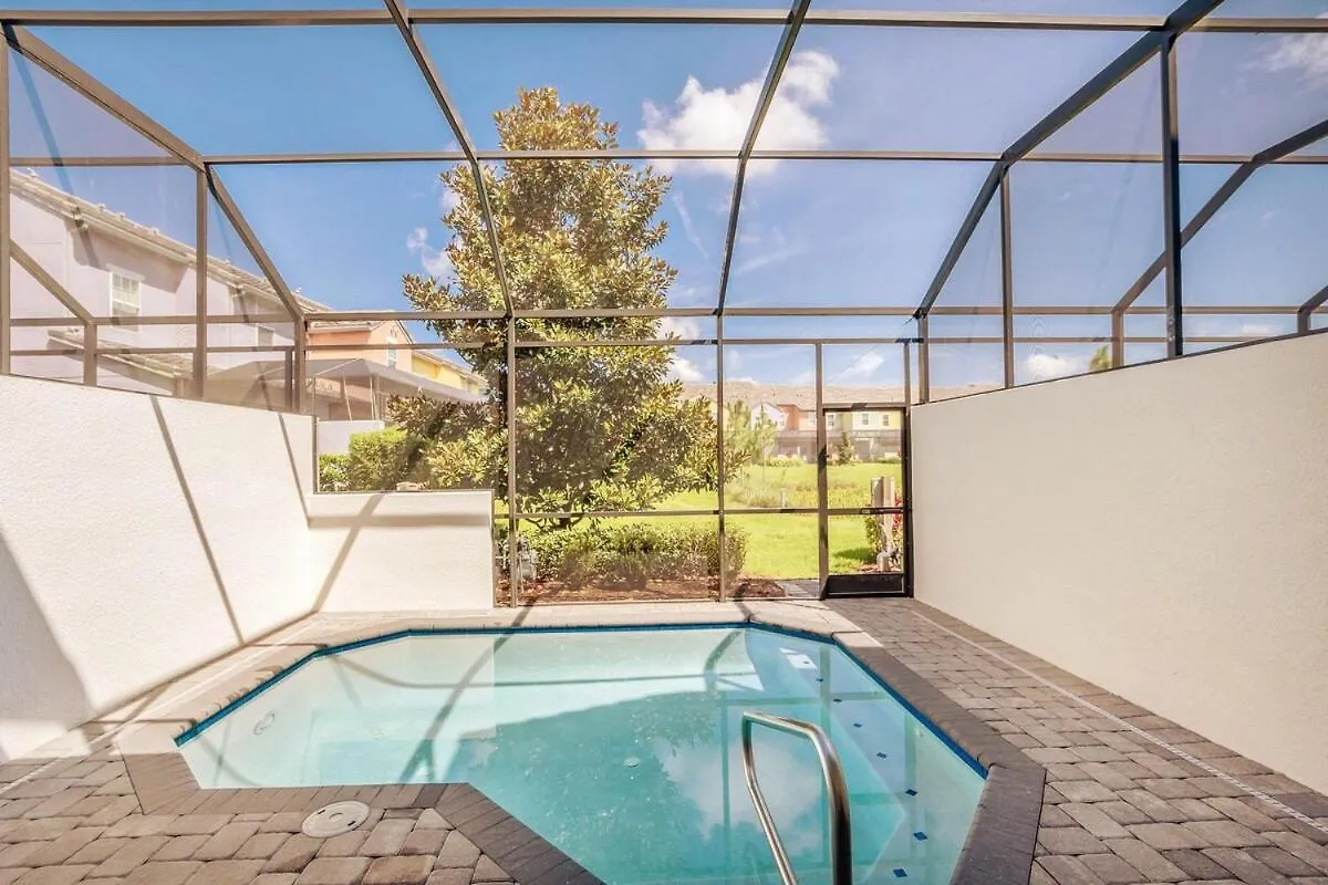 Luxury Villa, Clubhouse, Pool, 15 Mins From Disney Davenport