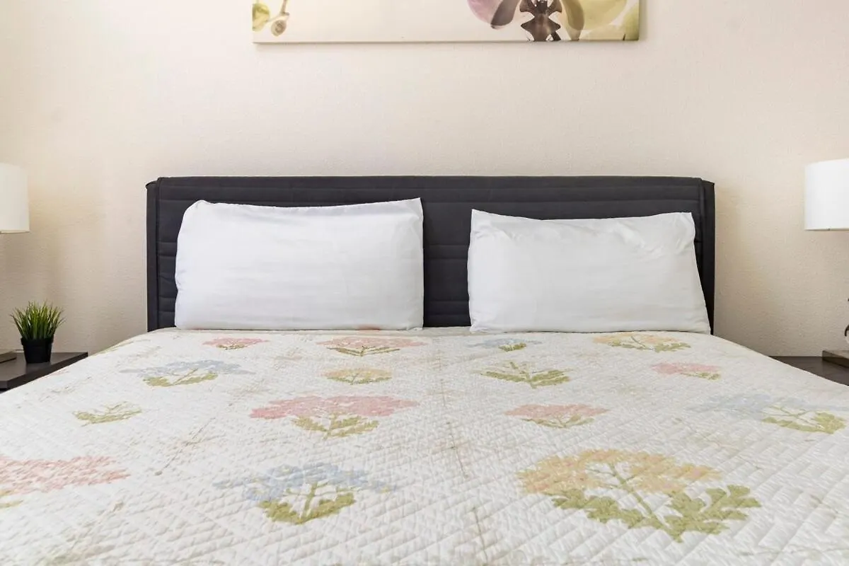 Holiday home Luxury Villa, Clubhouse, Pool, 15 Mins From Disney Davenport