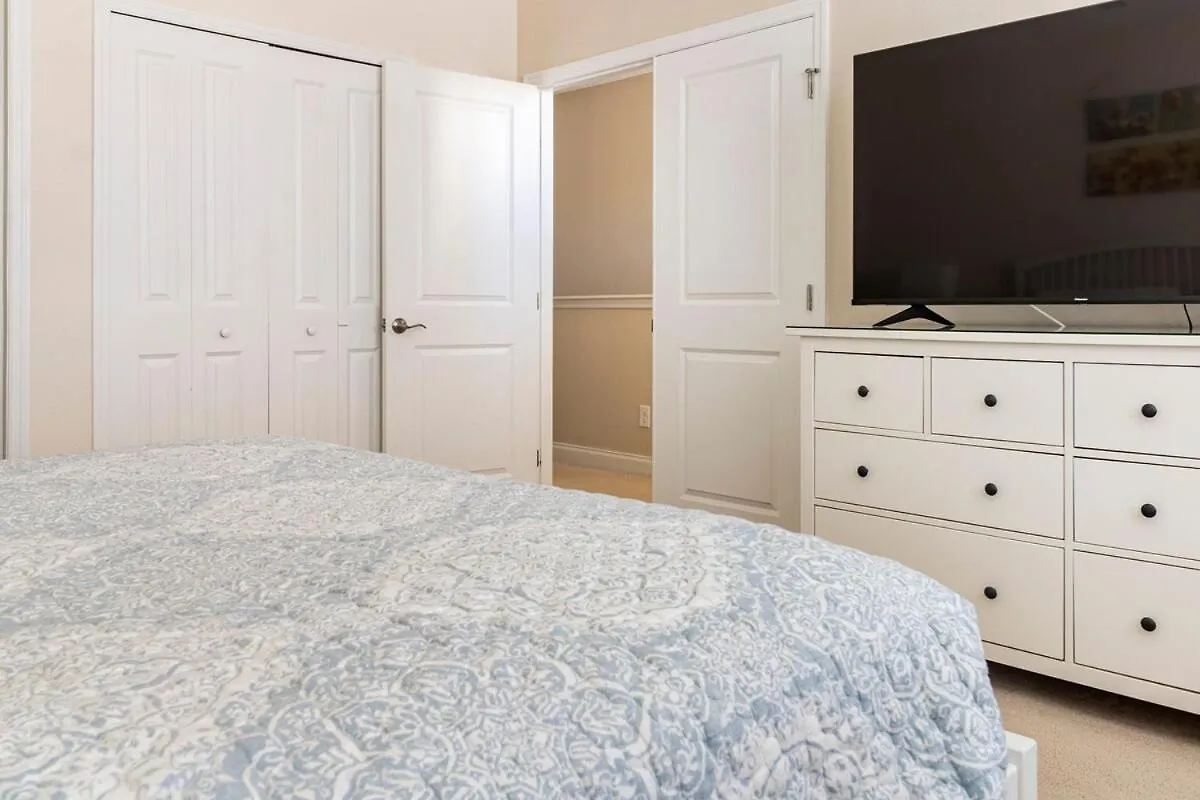 Luxury Villa, Clubhouse, Pool, 15 Mins From Disney Davenport 0*,  United States